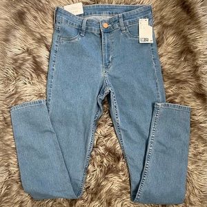 H&M Light Wash Skinny Jeans Size (2)
